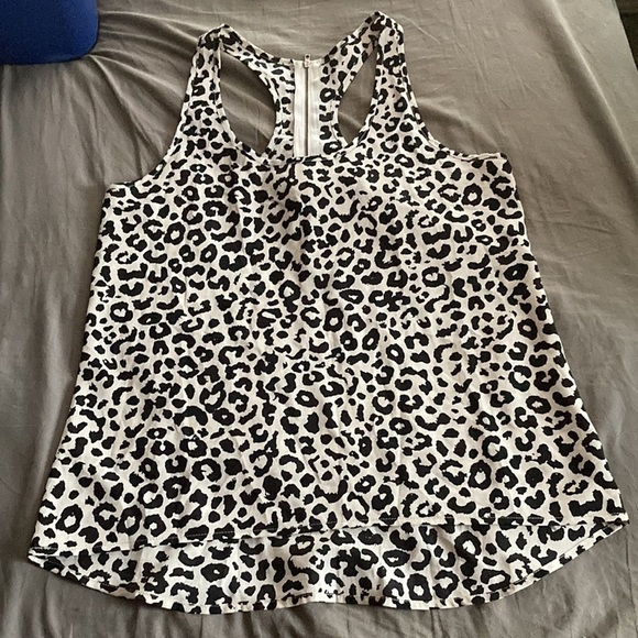 Razor back cheetah print top - Picture 5 of 8